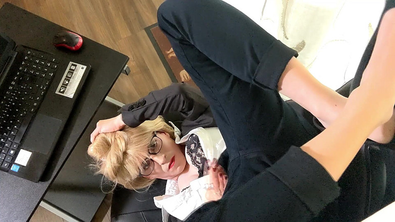 TV_Helena: Sekretärin schlampe miss helena - statt der diktation bekommt sie ihr...