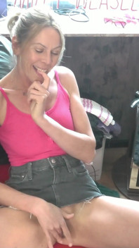 Hot Blonde Slut with Buttplug in Ass Gets Fat Creampie