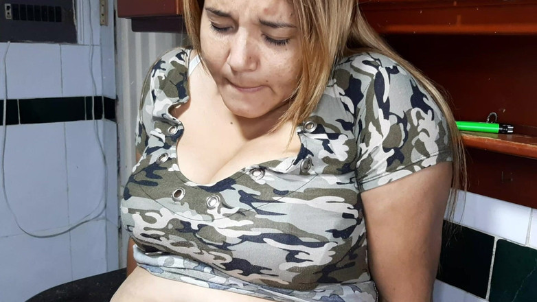 Samara and Javier: Meu Meio-Irmão Enfia os Dedos E a Língua Na Minha...