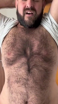 Dieser gierigen hure auf allen vieren geben