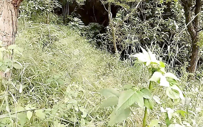 Gangbang straight: Versa Whore's Boyfriend Danced Naked in the Jungle