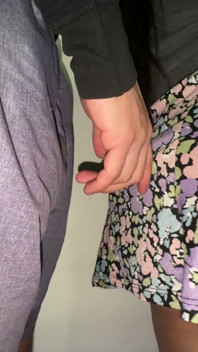 Risky! Big-assed Woman Touching a Stranger's Cock.