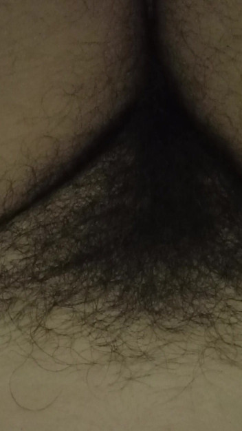 BW_Dolphin: Coño peludo y ombligo