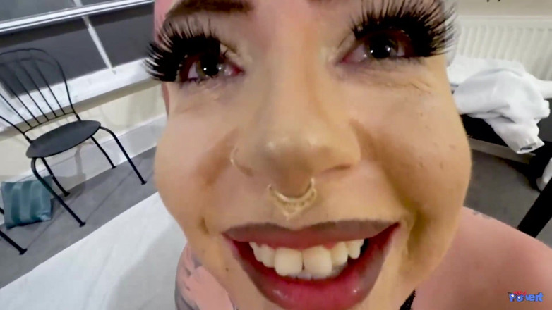 Nerd Pervert: La festa del bukkake Rue Bourbon - Pixie peach - Queenie b -...