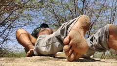 Desi village sex: Tetička má venkovní sex s přítelem