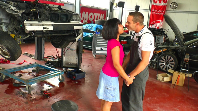 King Of Amateur: Mekanik selalu bikin kamu crot