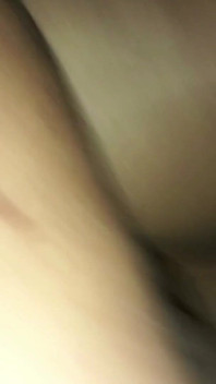 Mătușa indiană Namatra este penetrată în pizda sexy la miezul nopții