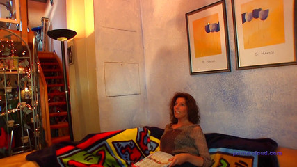 Porno Cloud: 熟女教年轻女孩