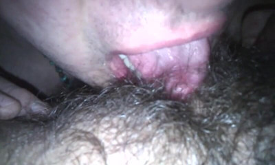 Hairy Homemade Amateur Orgasms: Leccare la mia fica pelosa quando dico, Scopami quando voglio -...