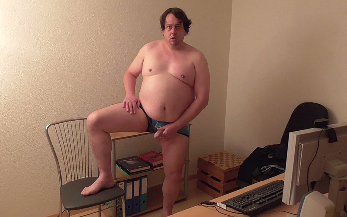 Pascal Dichter: Pasci ऑफिस में गंदी बातें करती है