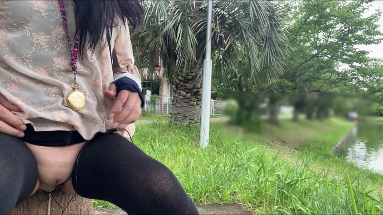 megu2002: No. 263 Striking a Pose at the Fishing Spot