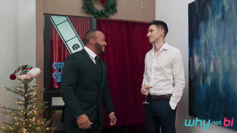 WhyNotBi: Why_not_bi - Pounding Photobooth