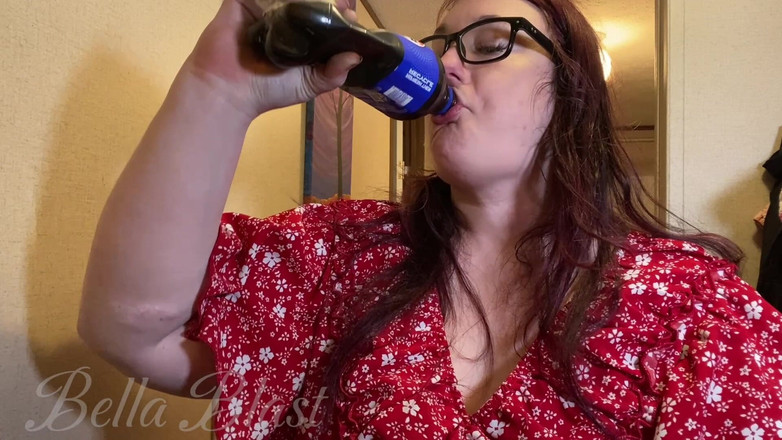 BellaBlast: Z bliska Voyeurism Gulp, Chug i Burp! Wybuch Bella