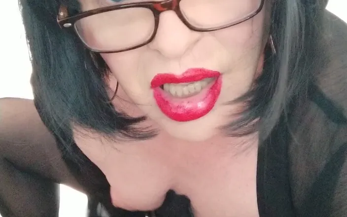 Emma Browne: Puffy Nipple Trans Girl