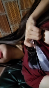 Horny Babe Fingers Herself to Orgasm