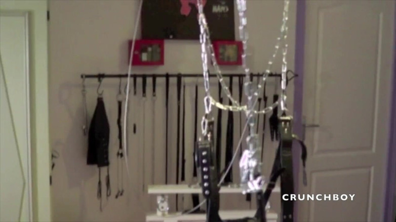 Crunch Boy: Justin ngentot cowok straight seksi dengan kontol besar