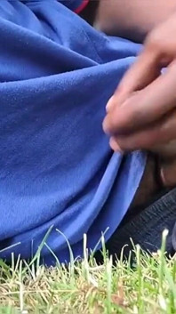 Nata4sex streichelt meinen großen schwarzen schwanz draußen, dirtytalk abspritzen