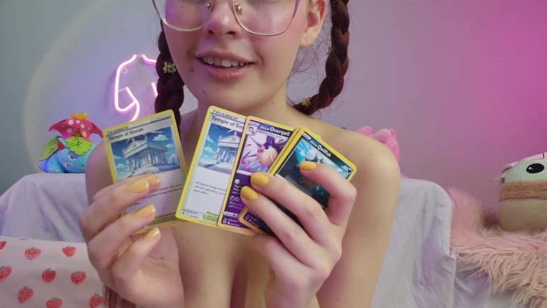 petitesubkitten: E-girl 젖탱이와 포크몬 당기기