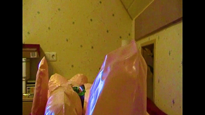 Mark Hannes: Sexdoll Condom Fuck Masturbation