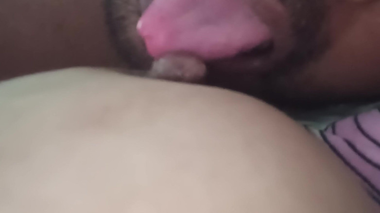 Catchybusty: Aku pengen ngentot sama abang tirinya yang lagi sange berat
