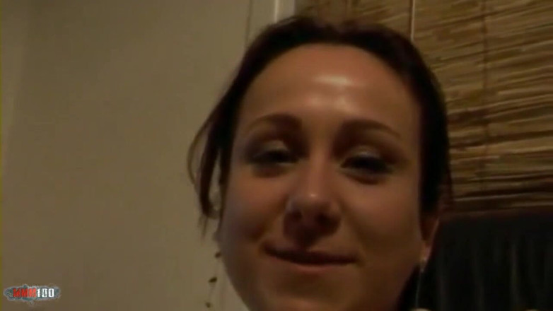 MMM100: Julie: Interview porno met Julie