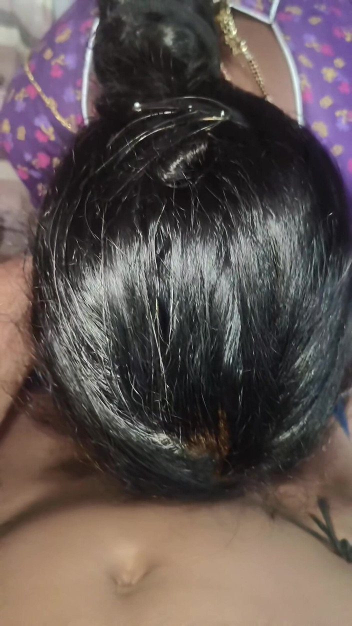 X videos: Sexy manželka šuká s nevlastním bratrem manžela v místnosti