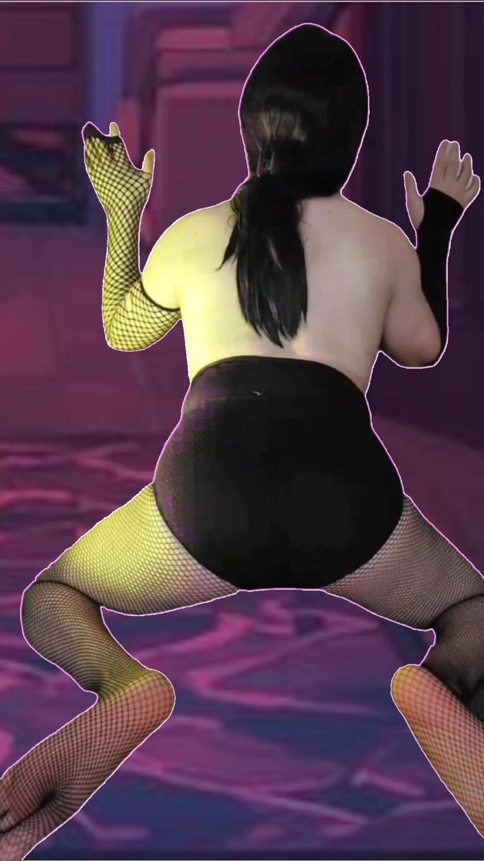 Kitty_Cross: 5 自拍哥特式游戏玩家娘娘腔模特角色扮演色情明星