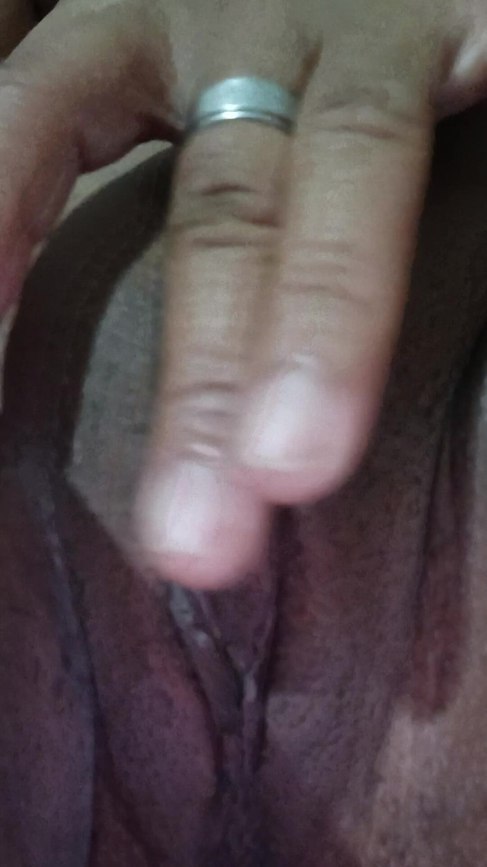 Jacke24: Vergine si masturba