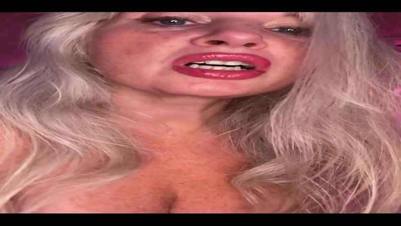 PaintedRose: Кохана мачухи отримує поцілунки