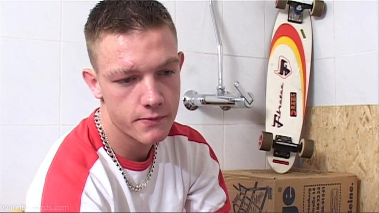 Young Bastards: Kencing, dan Spunk