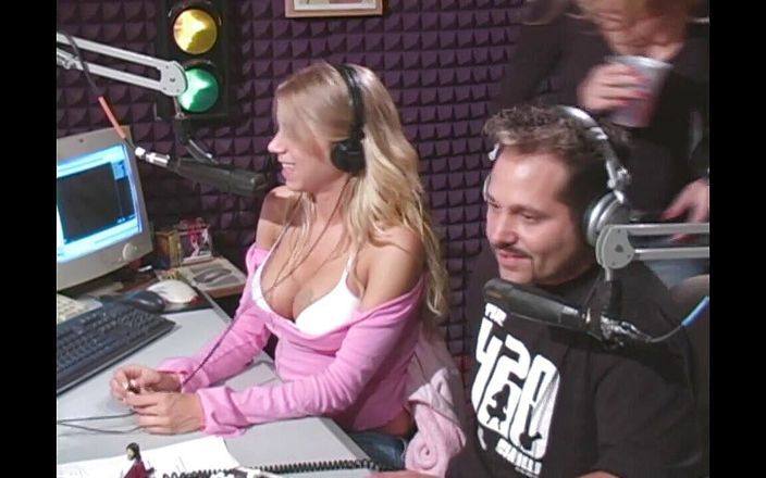 The Classic Archives: Sie scheint von der live-Übertragung angemacht zu werden
