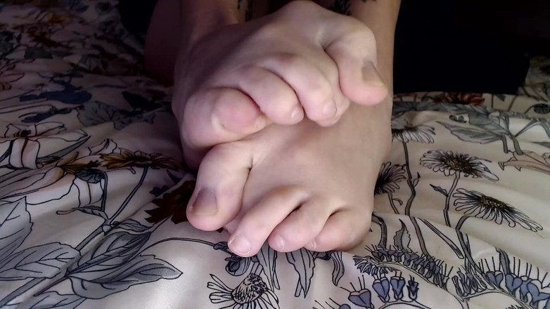 Abby Anna: Tôn sùng chân dài không có người Ba Lan