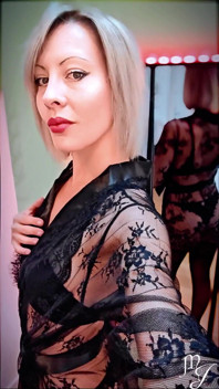 nee poshaak - maitresse julia
