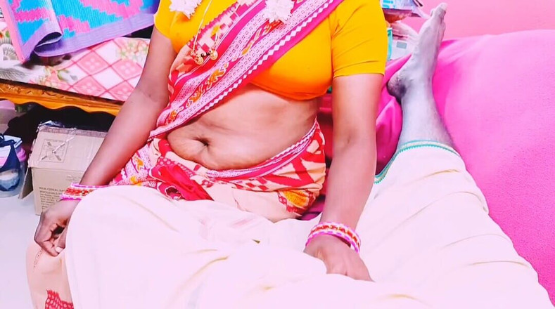 Telugu honey lips: Seorang wanita muda yang sudah berkahwin berkongkek tanpa dijangka dengan...