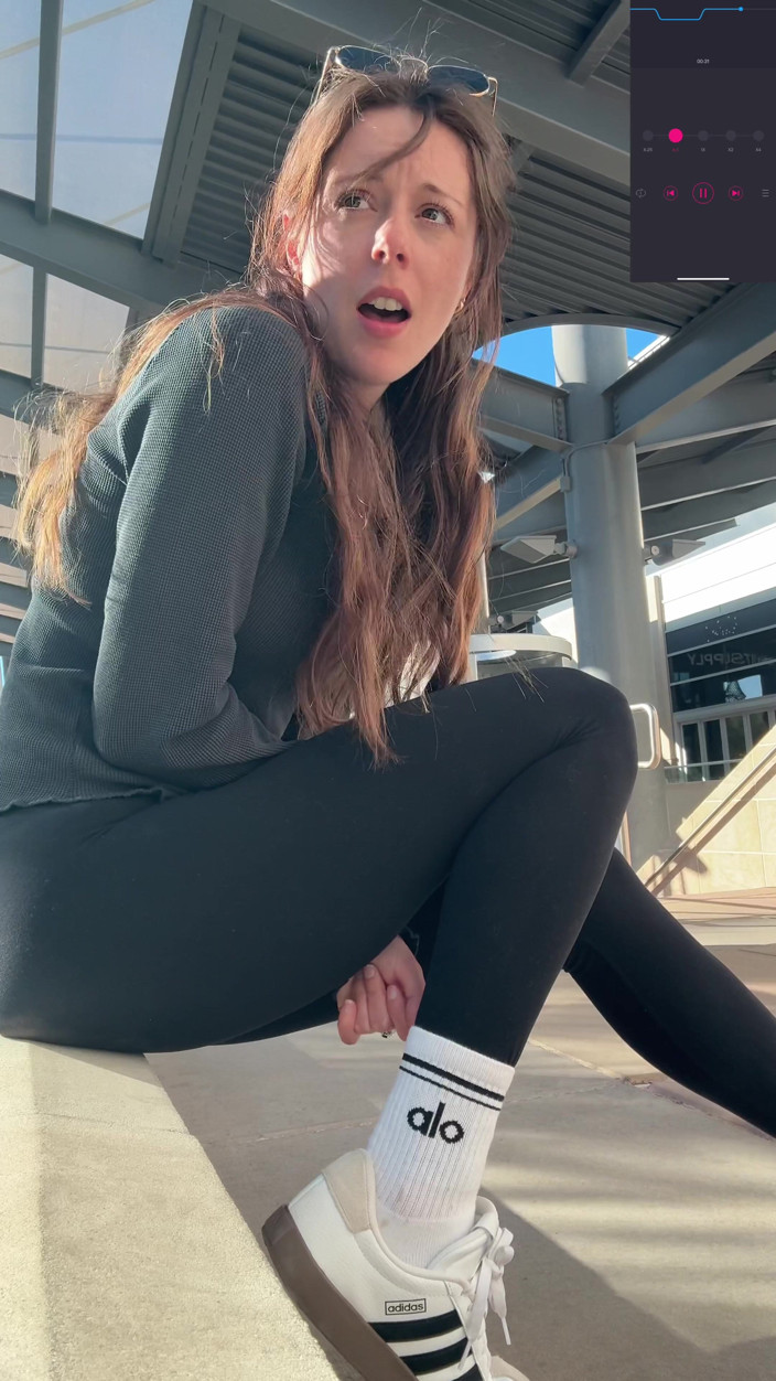 Nadia Foxx: Искать отличное место, чтобы кончить на улице!