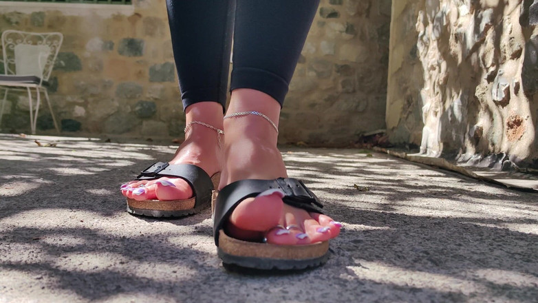 Goddess Lena: Otak Birkenstock