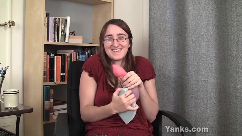 Yanks: 角質ヤンクス女の子シルビア自慰行為