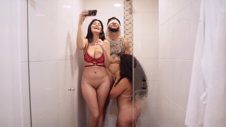 Jade Mercury: 내 가장 친한 친구와 서브미시브를 성관계하는 것