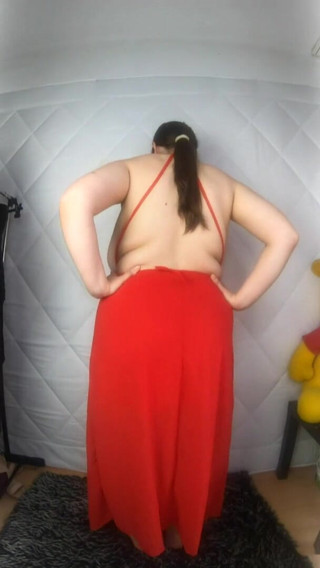 Lingerie Review: Trying dresses uncensored