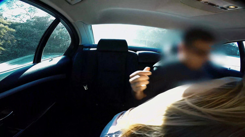 SaintPorn: Тугую бритую киску Sadie лижут, трахают пальцами и трахают на улице