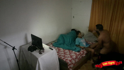 LeoOgro: I entered the room, my stepdaughter was watching the Flamengo...