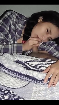 Hari ini saya hanya mahu menghisap sehingga saya mendapat susu keluar, betapa lazatnya, saya minum dan rasanya sedap.