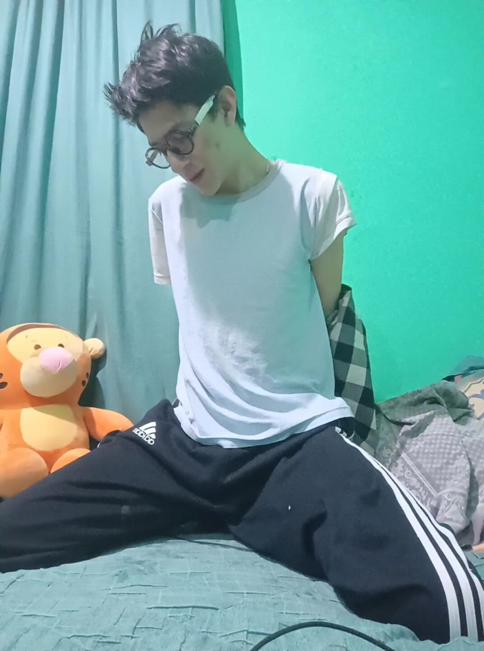 Alex30oct: Weird Guy Gets Hot