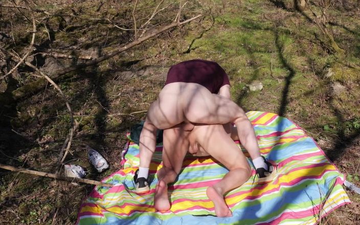 1TeddyBear1: Sexo en el bosque