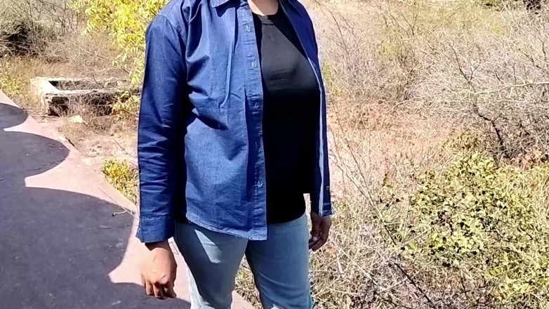 Yourdidipriya: Chica que estaba meando en el bosque fue hecha perra...