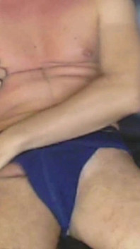 Melancap dalam strap-on jock nypd saya