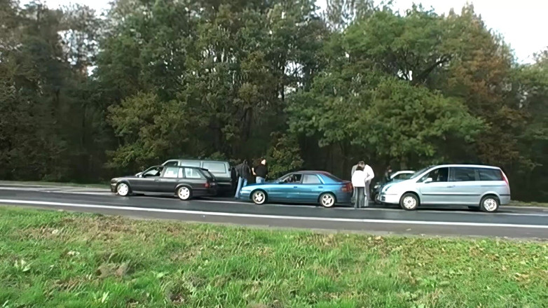 DEUTSCHLAN PORNO XXX: Putas Cachondas Chupando Polla En Coche - Orgía De Sexo En...