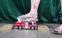 Deanna deadly: Toy Car Ambulance Crushed by Feet in Purple Sandals and...