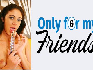 Only for my Friends: Порно кастинг Кеті Енджел, коричневоволоса повія, любить, коли її збуджують секс-іграшки та торкаються себе