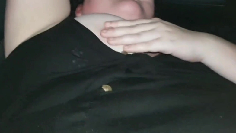 Real homemade BBW BBC porn: Youngenglishbbw bbc nata4sex abofetea su polla dura en mis labios...